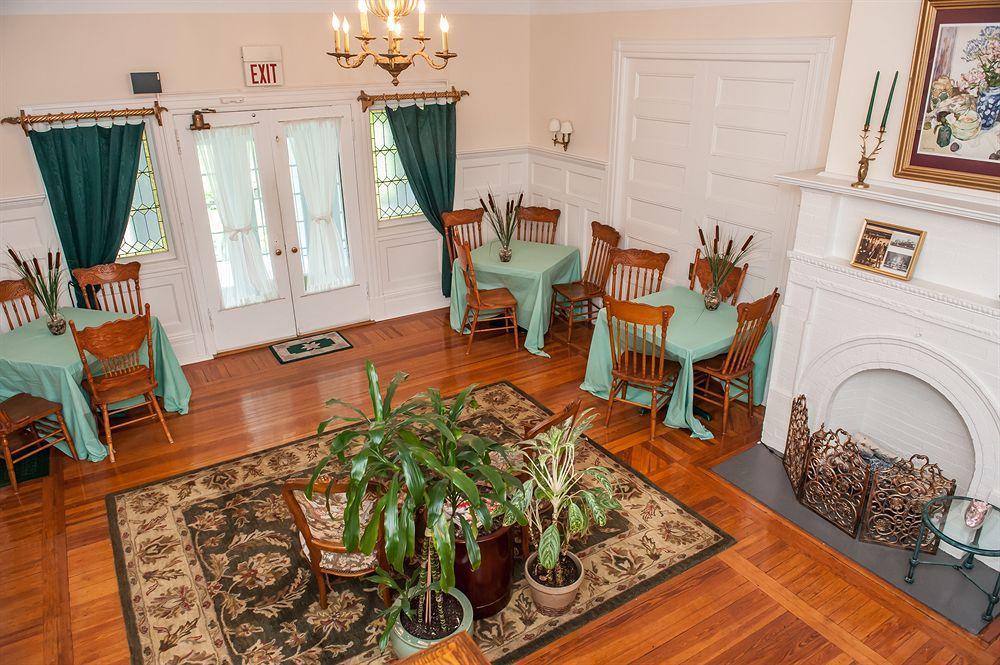 Cedars & Beeches Bed & Breakfast Лонг Бранч Екстериор снимка