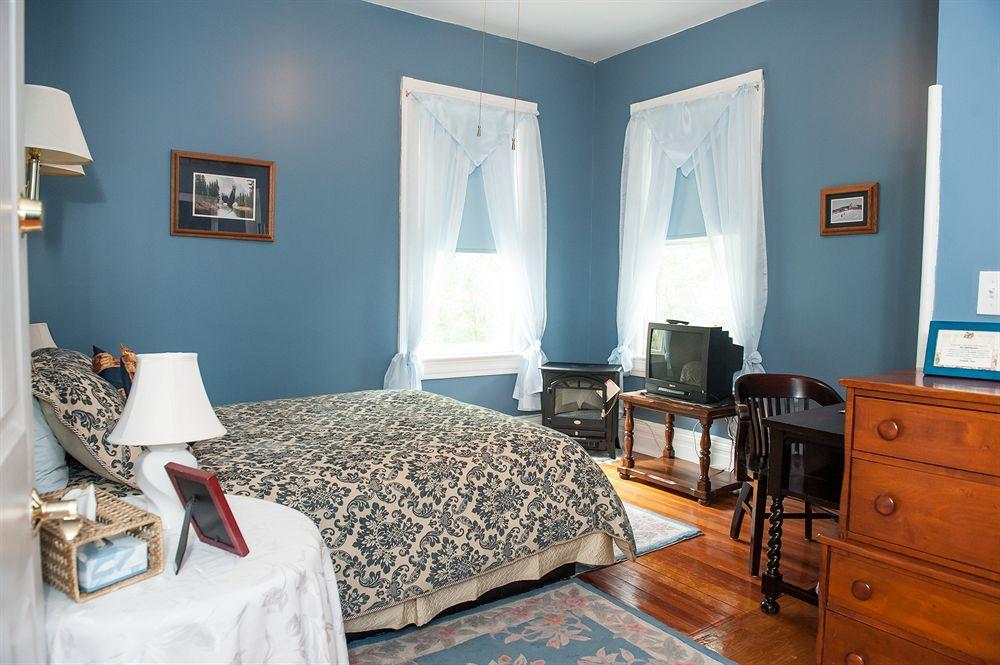 Cedars & Beeches Bed & Breakfast Лонг Бранч Екстериор снимка